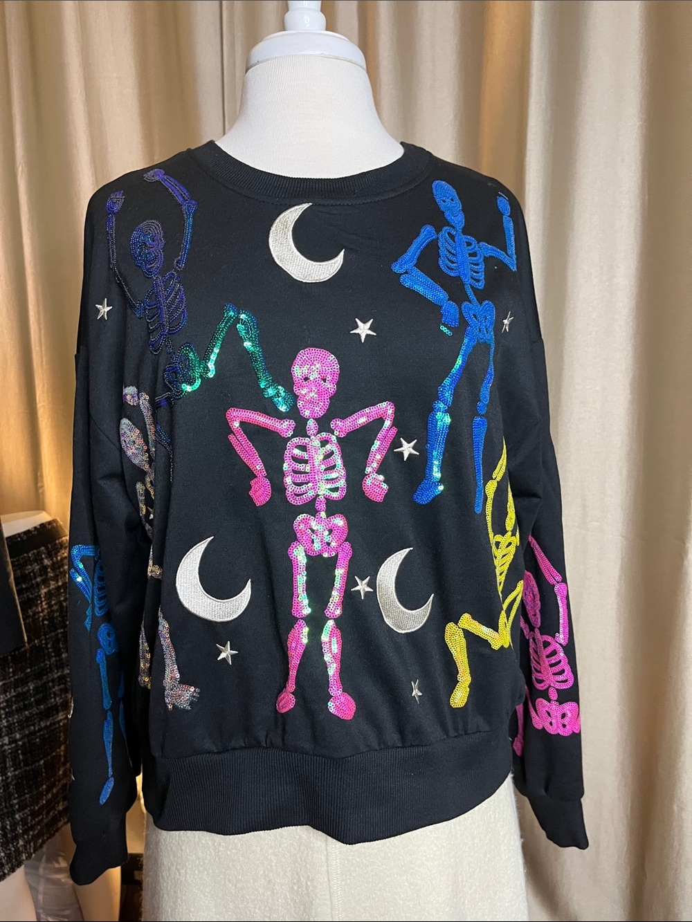 Vintage skeletons sequin threaded patches embroider multicolor sweatshirt black